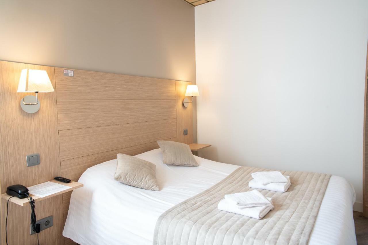 Hotel Garabel Plaisir Exteriör bild